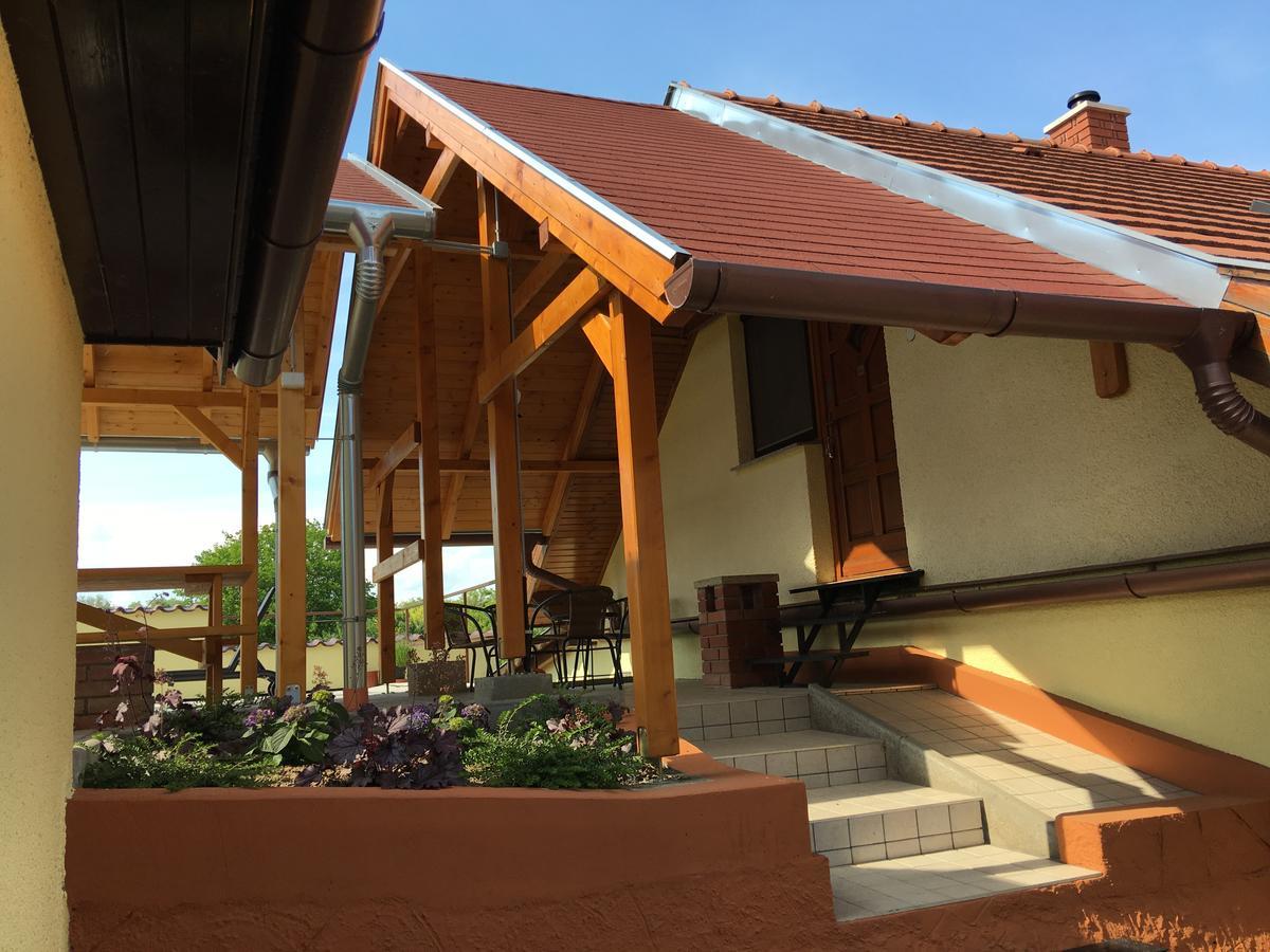 Villa Teleki Esterno foto